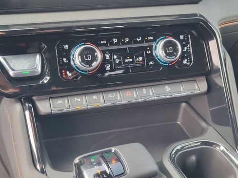 New 2026 GMC Sierra 1500 AT4 w/ AT4 Premium Package AWD/4WD image 19