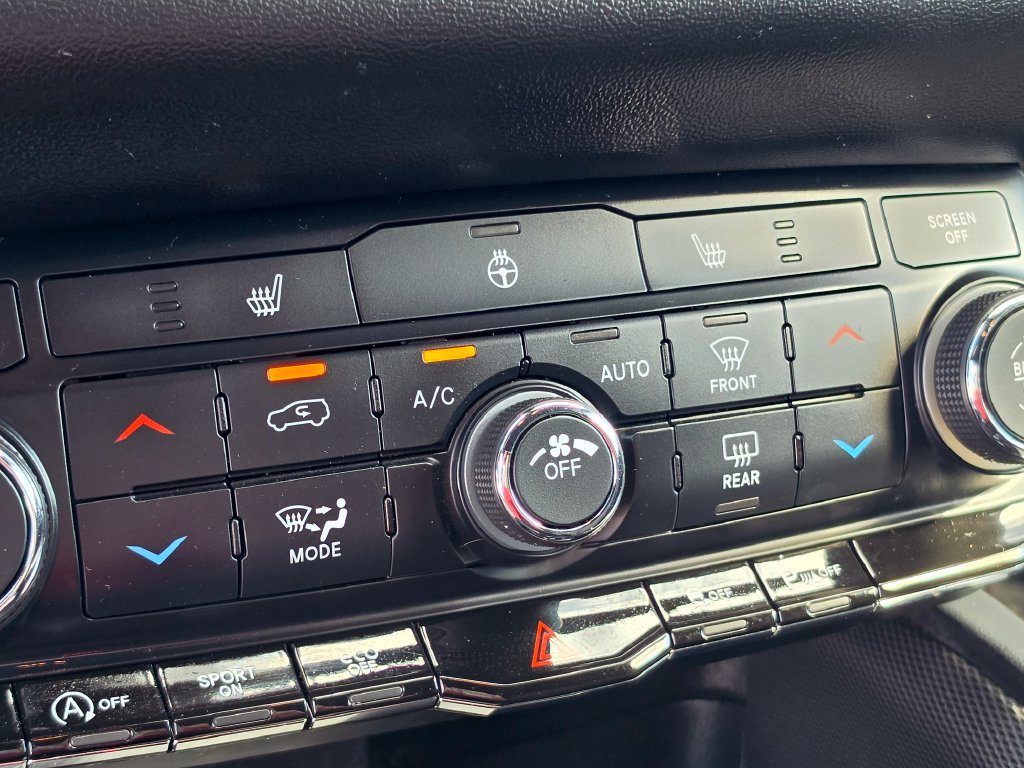 Used 2025 Dodge Durango GT AWD/4WD image 24
