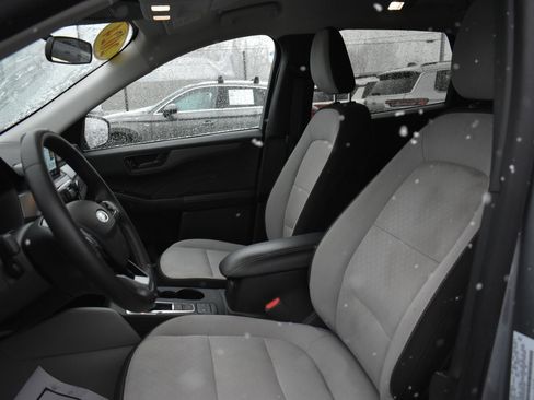 Used 2024 Ford Escape Active image 11