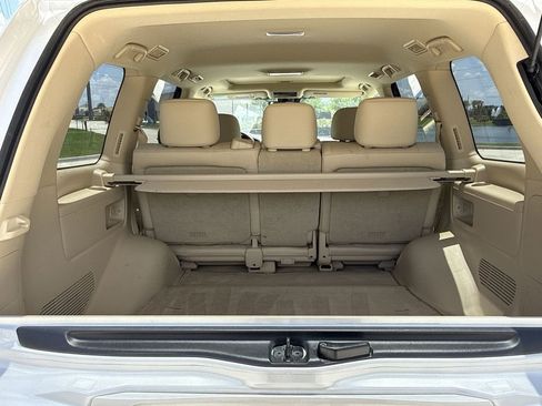 Used 2020 Lexus LX 570 4WD w/ Luxury Package image 13