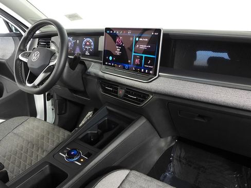 Used 2025 Volkswagen Tiguan S FWD image 13