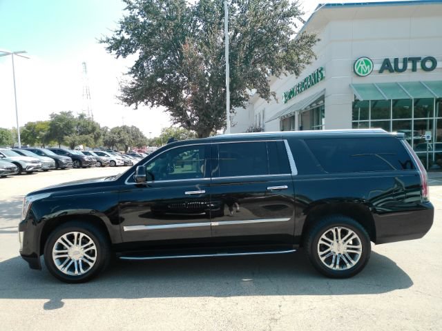 Used 2018 Cadillac Escalade ESV 4WD image 10