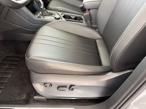 Certified 2024 Volkswagen Tiguan SE R-Line AWD/4WD image 14