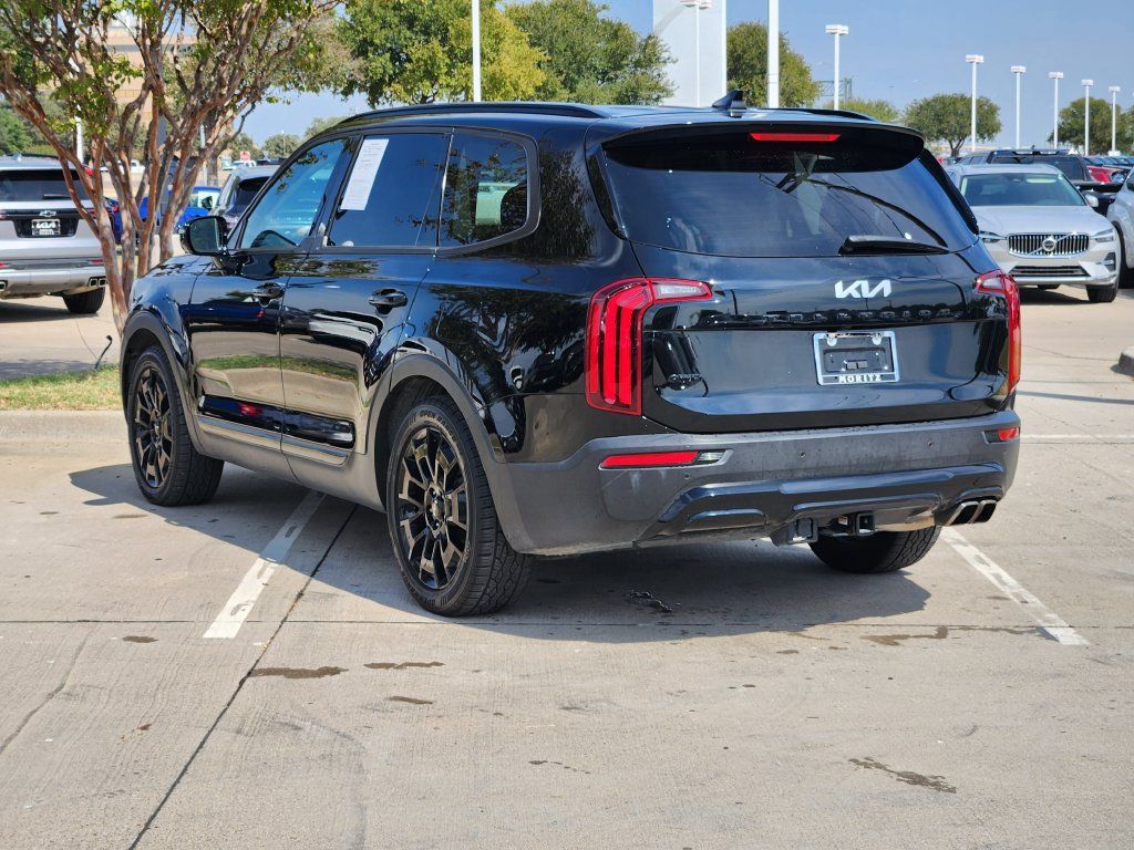 Used 2022 Kia Telluride SX w/ Nightfall Edition Package AWD/4WD image 3