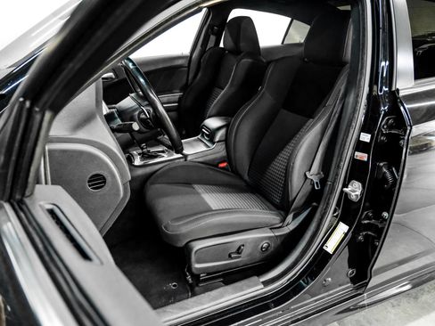 Used 2022 Dodge Charger R/T RWD image 38