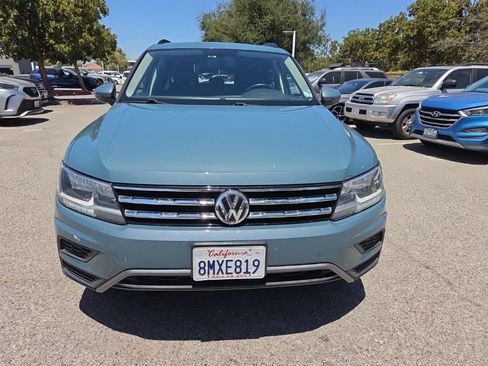 Used 2019 Volkswagen Tiguan SE w/ Panoramic Sunroof Package AWD/4WD image 8