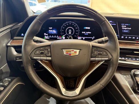 Used 2024 Cadillac Escalade Sport Platinum w/ LPO, ONYX Package AWD/4WD image 18