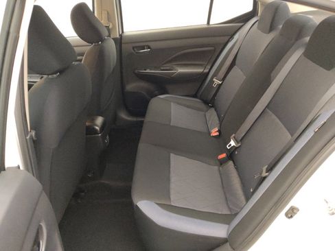Used 2025 Nissan Versa SV FWD image 18