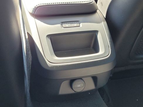 Certified 2025 Volvo V60 B5 Cross Country Plus image 12