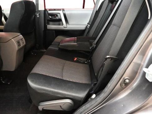 Used 2011 Toyota 4Runner SR5 w/ Convenience Pkg image 3