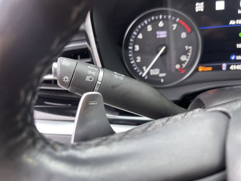 Used 2023 Cadillac XT6 Sport w/ Technology Package image 25