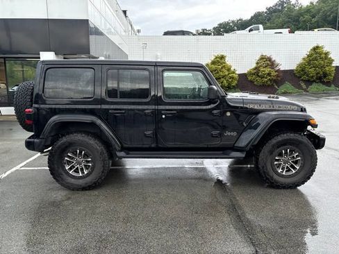 Used 2024 Jeep Wrangler Unlimited Rubicon 392 AWD/4WD image 6