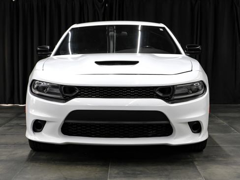 Used 2020 Dodge Charger SXT w/ Blacktop Package RWD image 5
