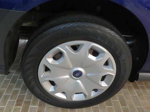 Used 2016 Ford Transit Connect XL image 9