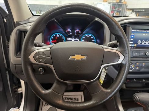 Used 2021 Chevrolet Colorado W/T w/ WT Convenience Package AWD/4WD image 14