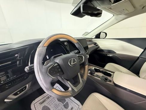 Used 2024 Lexus RX 350 Premium Plus w/ Convenience Package image 11
