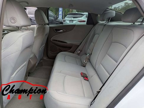 Used 2020 Chevrolet Malibu LS w/ Driver Confidence Package II FWD image 16