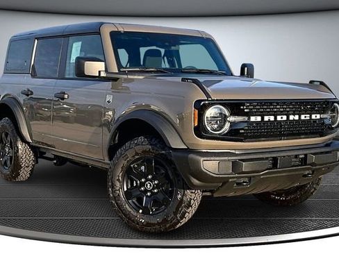 New 2025 Ford Bronco Big Bend image 2