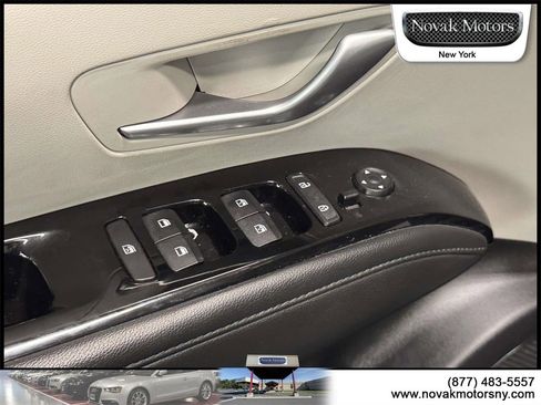 Used 2023 Hyundai Tucson Limited image 17