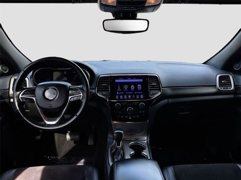 Used 2020 Jeep Grand Cherokee Altitude image 25