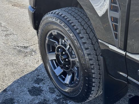 Used 2024 Ford F350 Lariat w/ Lariat Ultimate Package image 9