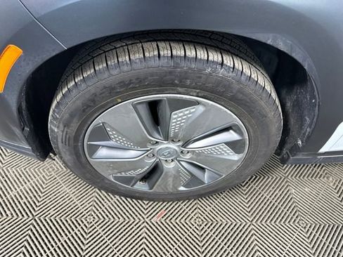 Used 2021 Hyundai Kona Limited image 10