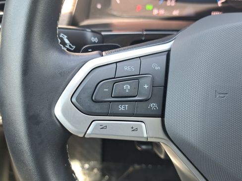 Used 2026 Volkswagen Atlas SEL AWD/4WD image 18