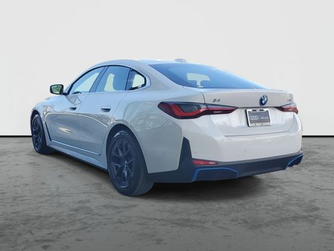 Used 2024 BMW i4 eDrive40 image 3