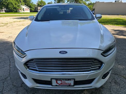 Used 2016 Ford Fusion Titanium FWD image 2