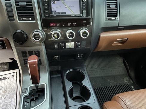 Used 2017 Toyota Sequoia Platinum image 15