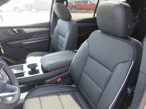 New 2026 Buick Enclave Preferred image 13