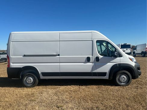 New 2025 RAM ProMaster 2500 image 2
