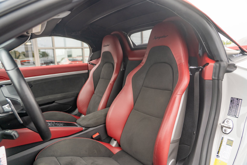 Used 2022 Porsche 718 Boxster Spyder RWD image 14