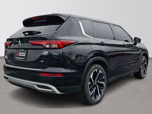 Used 2022 Mitsubishi Outlander SE image 6