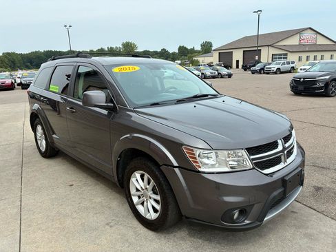 Used 2015 Dodge Journey SXT FWD image 3