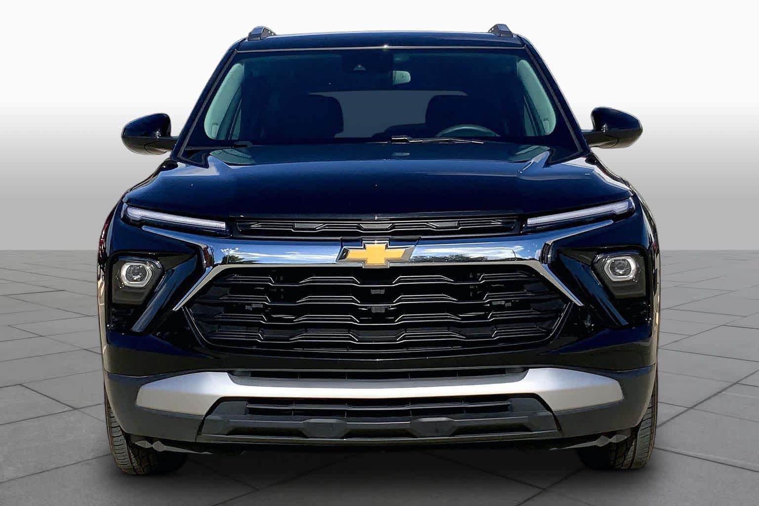 Used 2025 Chevrolet TrailBlazer LT FWD image 4