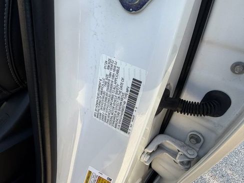Used 2024 Honda Pilot EX-L image 23