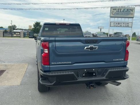 Used 2024 Chevrolet Silverado 2500 Custom w/ Custom Value Package AWD/4WD image 5