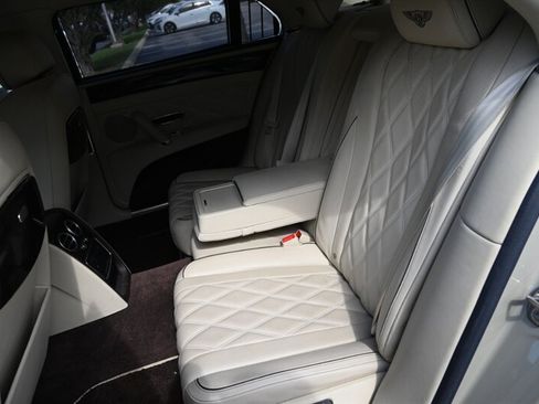 Used 2016 Bentley Flying Spur V8 AWD/4WD image 25