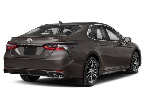 Used 2022 Toyota Camry SE FWD image 2