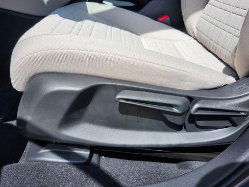 New 2026 Honda HR-V LX image 6