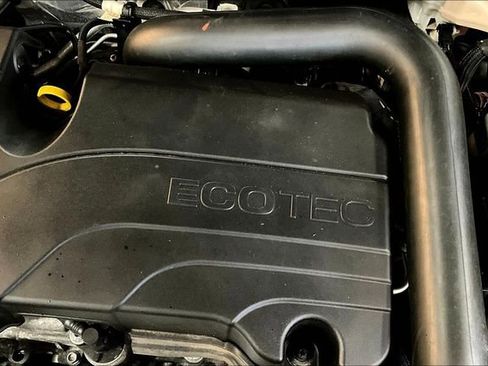 Used 2024 Chevrolet Equinox LS image 29