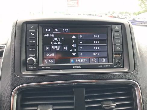 Used 2018 Dodge Grand Caravan SE w/ UConnect Hands-Free Group FWD image 15