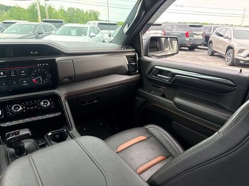 Used 2024 GMC Sierra 1500 AT4 w/ AT4 Preferred Package AWD/4WD image 27