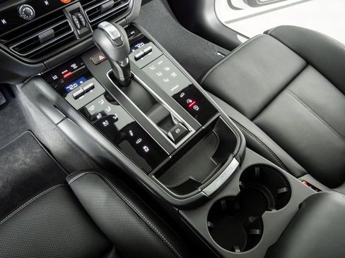 New 2026 Porsche Macan S AWD/4WD image 18