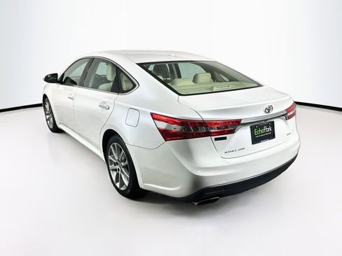 Used 2015 Toyota Avalon XLE Touring FWD image 5