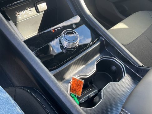 New 2025 Jeep Grand Cherokee image 22