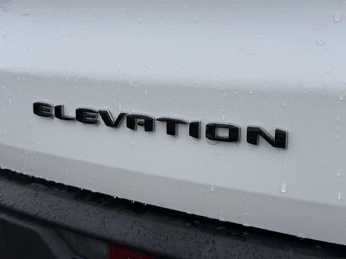 Used 2024 GMC Acadia Elevation w/ Trailering Package AWD/4WD image 8