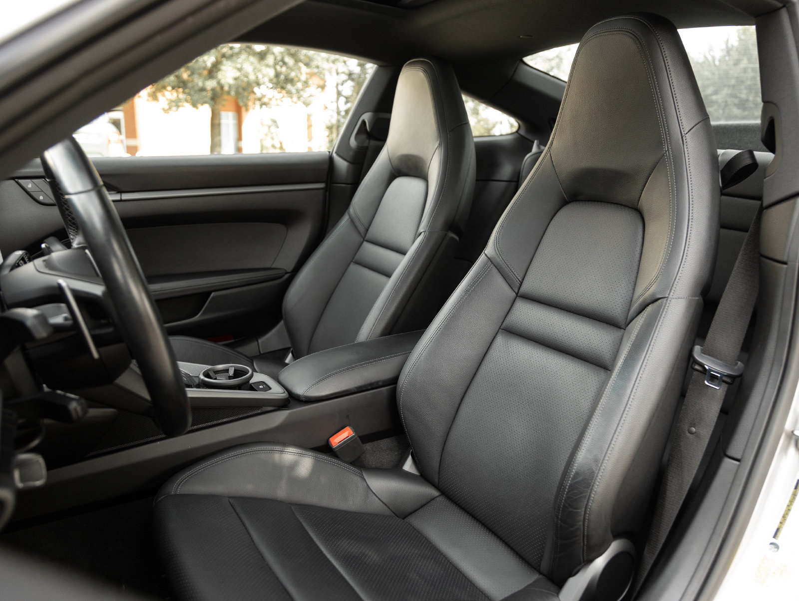 Certified 2022 Porsche 911 Carrera RWD image 5