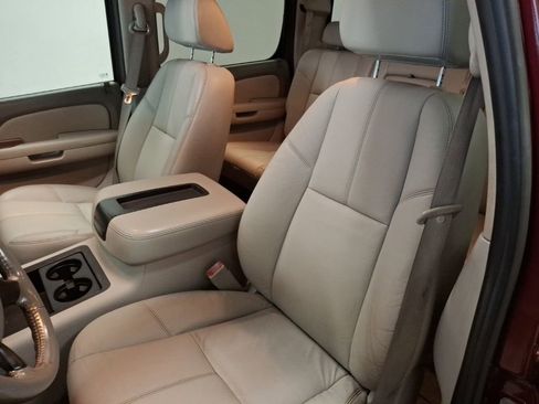 Used 2008 Chevrolet Silverado 3500 LTZ w/ Sun And Navigation Package image 16